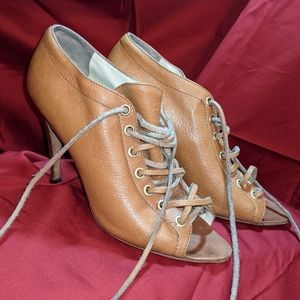 Vintage Manolo Blahnik 37.5 open toe lace up heels